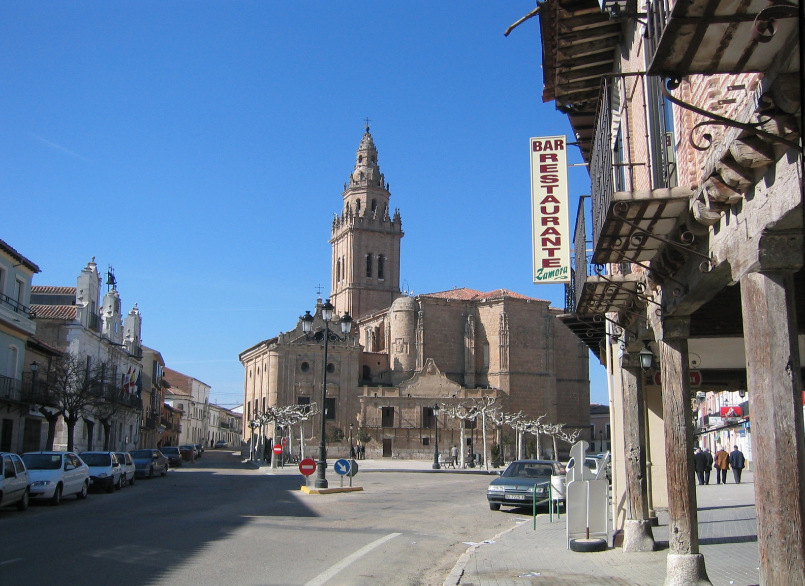 vista plaza